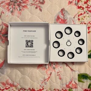 Gen3 Ōura Ring Sizing Kit with Multiple Black Sizers